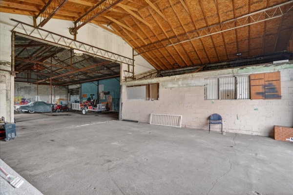 Listing Image #7 - Industrial for sale at 2025 E Rosedale Street, Fort Worth TX 76104
