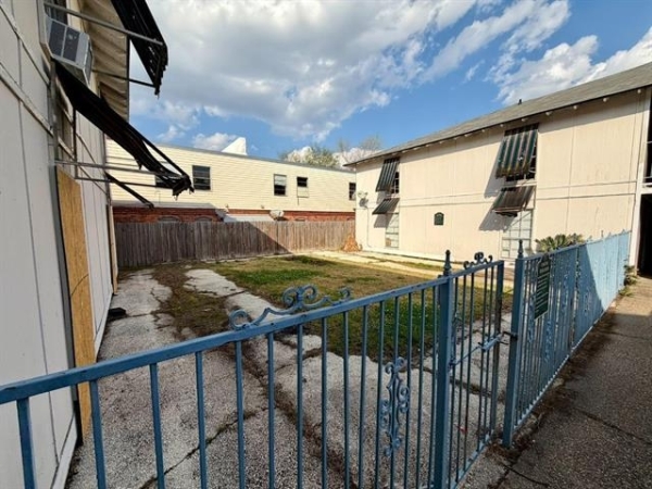 Listing Image #2 - Multi-family for sale at 4707 Tigerland, Baton Rouge LA 70820