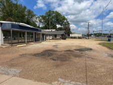 Listing Image #2 - Others for sale at 903 E End Blvd South, Marshall TX 75670