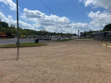 Listing Image #3 - Others for sale at 903 E End Blvd South, Marshall TX 75670