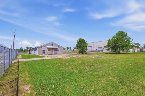 Listing Image #1 - Others for sale at 1001 Main Street, Lake Charles LA 70615