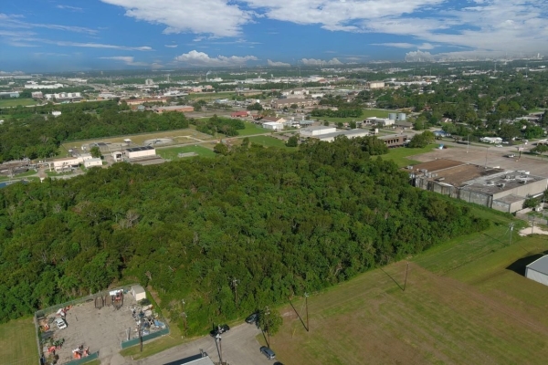 Listing Image #3 - Land for sale at 1200 Block S 2nd Street, La Porte TX 77571