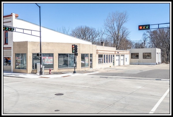 Listing Image #1 - Others for sale at 200 N Pearl Street, New London WI 54961