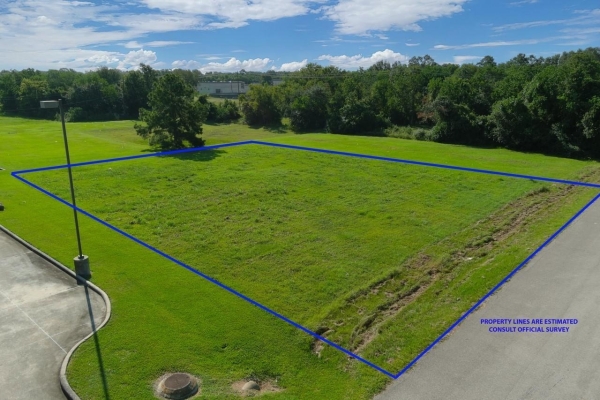 Listing Image #2 - Land for sale at 1100 6th Street, La Porte TX 77571