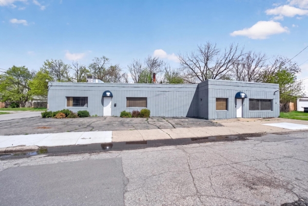 Listing Image #1 - Industrial for sale at 204 Homewild Avenue, Jackson MI 49201