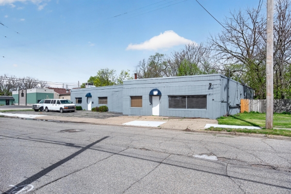 Listing Image #3 - Industrial for sale at 204 Homewild Avenue, Jackson MI 49201