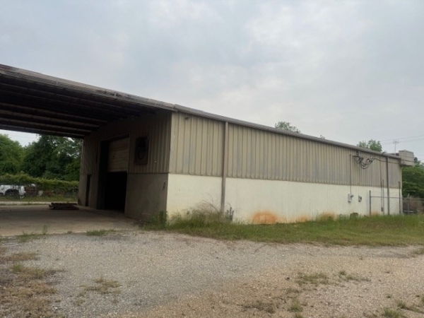 Listing Image #2 - Others for sale at 2727 Phillips Drive, Albany GA 31721