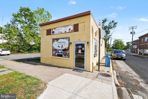 Listing Image #2 - Retail for sale at 401 Potomac Avenue, Quantico VA 22134 Listing Image #2 - Retail for sale at 401 Potomac Avenue, Quantico VA 22134