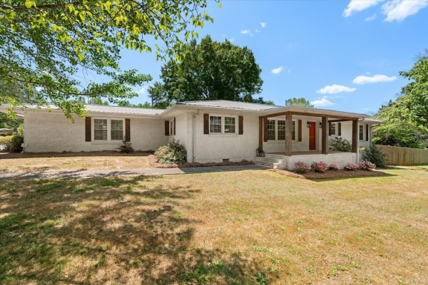 Listing Image #2 - Others for sale at 1172B Alabama Street, Carrollton GA 30117