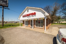 Listing Image #2 - Retail for sale at 1731 Irvin Cobb Dr, Paducah KY 42003