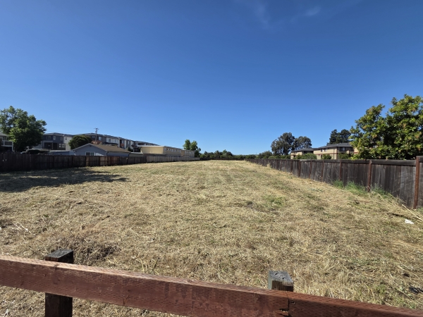 Listing Image #1 - Land for sale at 29495 Dixon St., Hayward CA 94544
