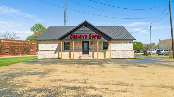 Listing Image #1 - Office for sale at 2775 NE Loop 286, Paris TX 75460