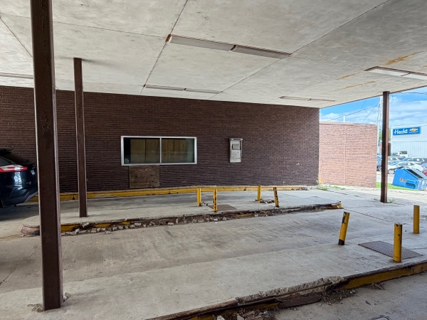 Listing Image #3 - Office for sale at 13 Old Capitol Shopping Center, Vandalia IL 62471