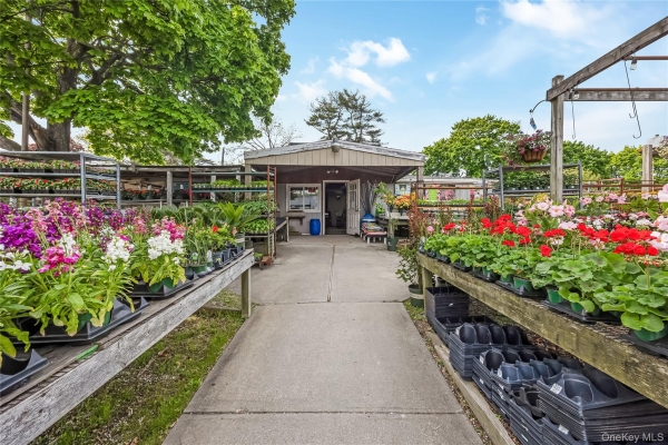 Listing Image #2 - Others for sale at 42 Hempstead Turnpike, Farmingdale NY 11735