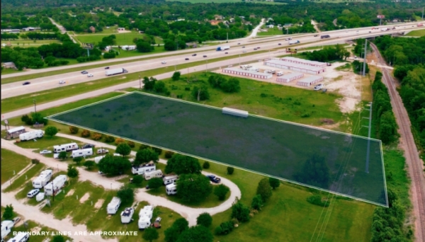 Listing Image #2 - Land for sale at 18605 S IH35, Bruceville TX 76630