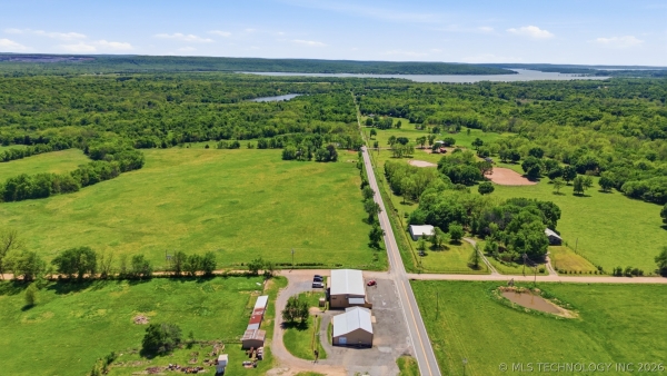 Listing Image #2 - Retail for sale at 15994 N Clear Creek Rd, Hulbert OK 74441