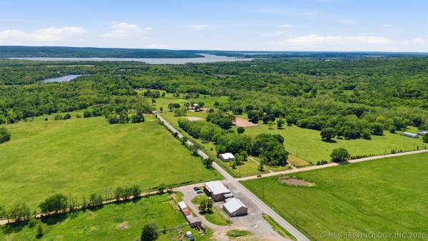 Listing Image #3 - Retail for sale at 15994 N Clear Creek Rd, Hulbert OK 74441