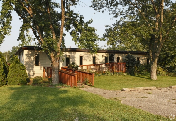 Listing Image #1 - Office for sale at 2840 Shirley Drive, Jackson MI 49201