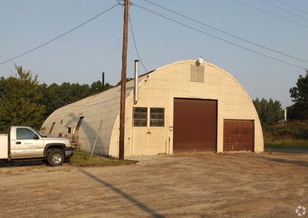 Listing Image #2 - Office for sale at 2840 Shirley Drive, Jackson MI 49201
