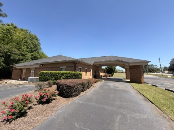 Listing Image #1 - Office for sale at 555 Bluebird Boulevard, Fort Valley GA 31030