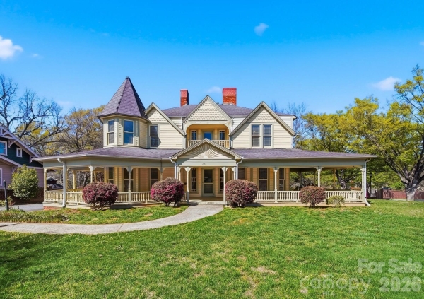 Listing Image #1 - Others for sale at 121 5th Avenue Ne, Hickory NC 28601 Listing Image #1 - Others for sale at 121 5th Avenue Ne, Hickory NC 28601