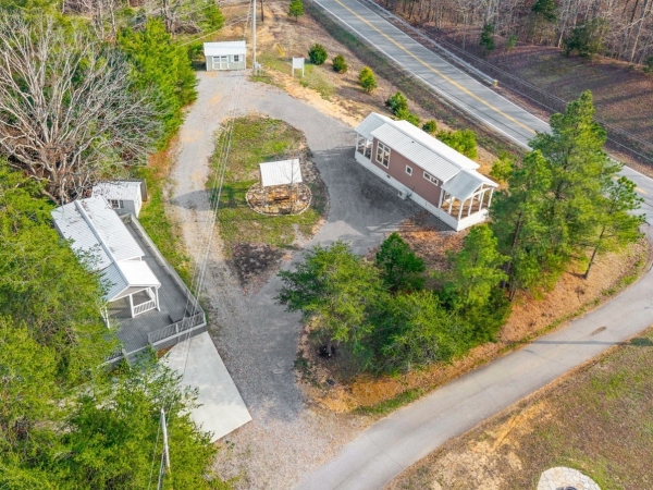 Listing Image #1 - Others for sale at 102 Thomas Rd, Dover TN 37058