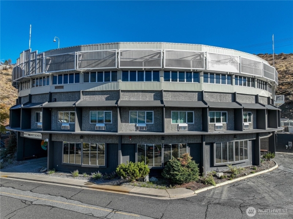 Listing Image #1 - Others for sale at 503 E Highland Avenue #218, Chelan WA 98816