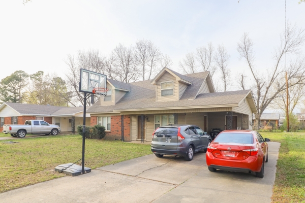 Listing Image #3 - Multi-family for sale at 3314 Dayton Avenue 3204 Sun Circle, 2206 Parkside, Jonesboro AR 72401