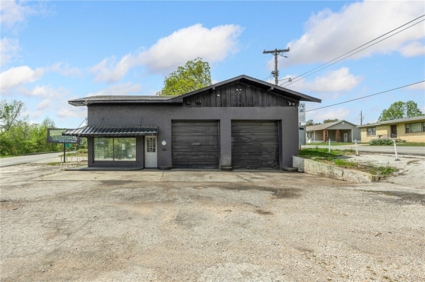 Listing Image #2 - Others for sale at 608 & 610 Wilson, Harrison AR 72601