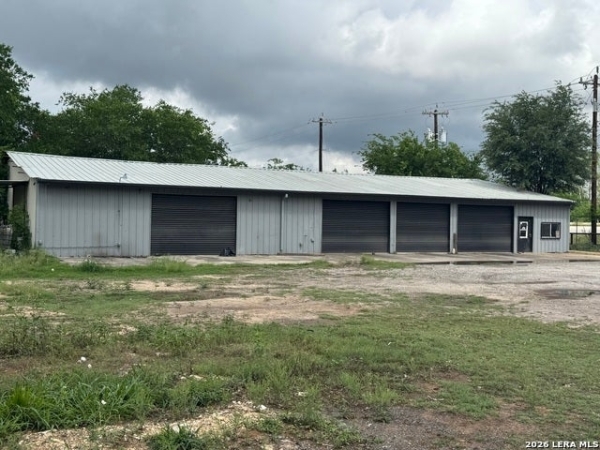 Listing Image #1 - Others for sale at 11211 S Us Highway 181, San Antonio TX 78223