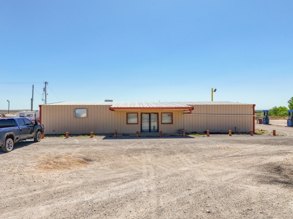 Listing Image #1 - Retail for sale at 8767 US 83, Briscoe TX 79011