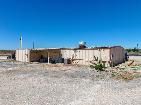 Listing Image #3 - Retail for sale at 8767 US 83, Briscoe TX 79011