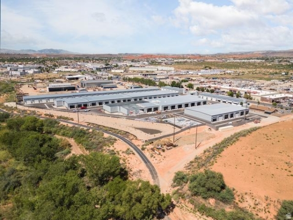 Listing Image #2 - Industrial for sale at 24 E INDUSTRIAL DR G, Washington UT 84780