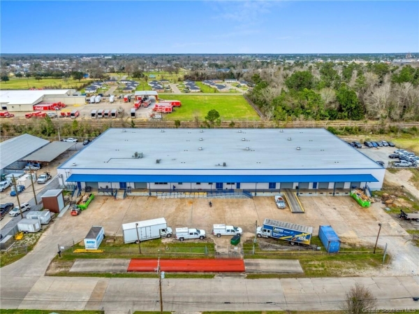 Listing Image #2 - Industrial for sale at 2925 Industrial Avenue, Lake Charles LA 70615