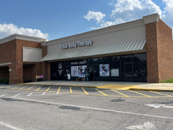 Listing Image #1 - Retail for sale at 2 The Square At Lillington, Lillington NC 27546