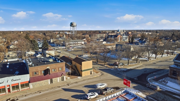 Listing Image #2 - Others for sale at 1023 S Main Street, Aberdeen SD 57401