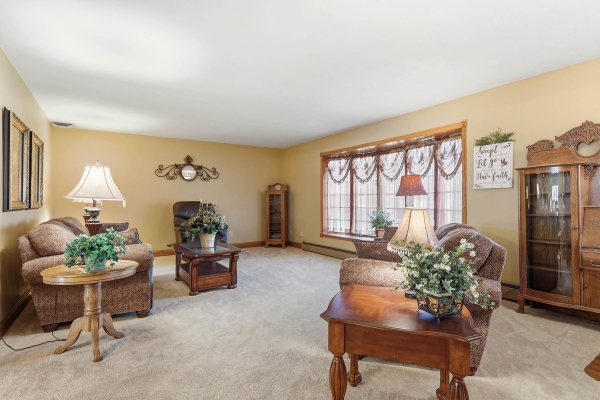Listing Image #3 - Others for sale at 10544 Cedar Point Court, Dubuque IA 52003