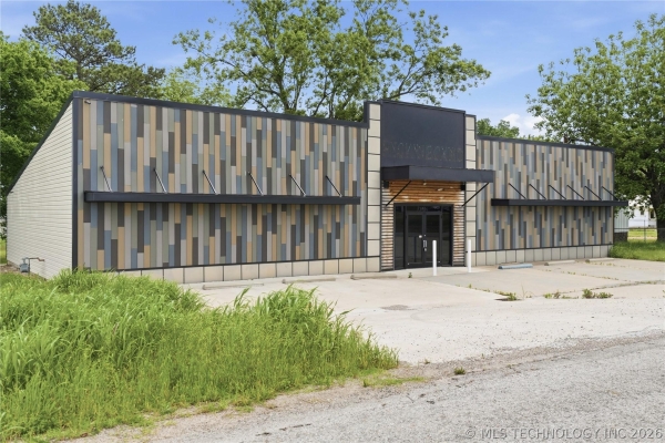 Listing Image #3 - Retail for sale at 1213 Culwell, Warner OK 74469