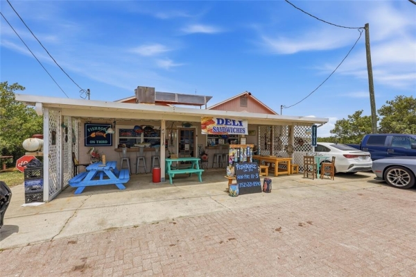Listing Image #1 - Retail for sale at 505 3rd Street, Cedar Key FL 32625