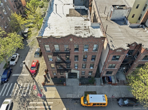 Listing Image #2 - Multi-family for sale at 1084 Willmohr Street, Brooklyn NY 11212