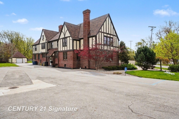 Listing Image #3 - Others for sale at 302 Tuscola, Bay City MI 48708