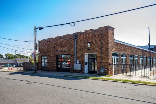 Listing Image #1 - Retail for sale at 2075 Mills Avenue, Norwood OH 45212