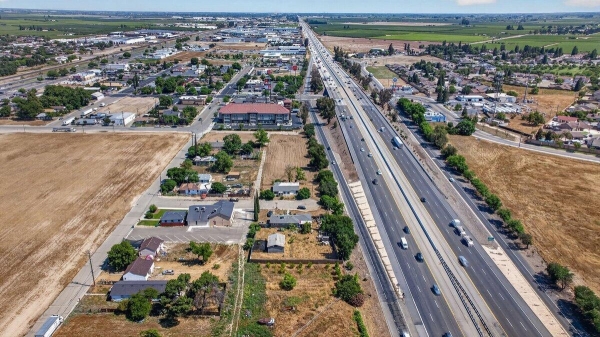 Listing Image #3 - Others for sale at 312 W Tuolumne Street, Fowler CA 93625