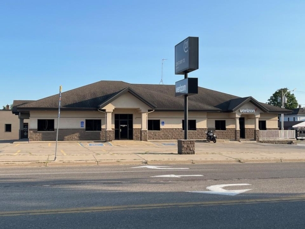 Listing Image #1 - Office for sale at 405 W Lincoln Avenue, Fergus Falls MN 56537