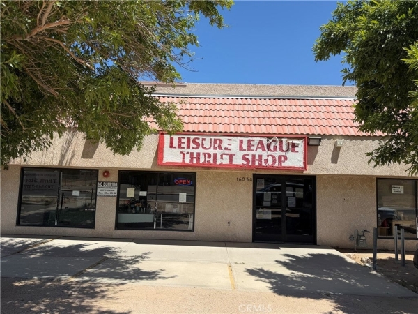 Listing Image #1 - Others for sale at 16050 Walnut, Hesperia CA 92345