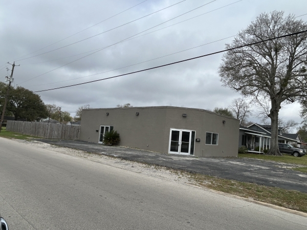 Listing Image #1 - Others for sale at 928 Block St, Port Neches TX 77651