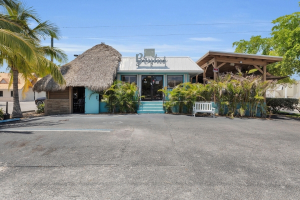 Listing Image #1 - Others for sale at 6950 Overseas Highway, MARATHON FL 33050 Listing Image #1 - Others for sale at 6950 Overseas Highway, MARATHON FL 33050
