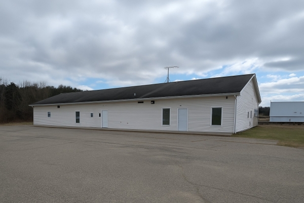 Listing Image #1 - Industrial for sale at 1379 Industrial Park Drive, Edmore MI 48829