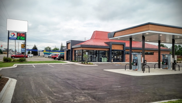 Listing Image #2 - Retail for sale at 3756 South Dort Highway, Flint MI 48507