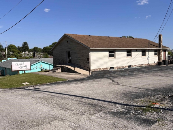 Listing Image #1 - Retail for sale at 1409 W Kirkwood Avenue, Bloomington IN 47404
